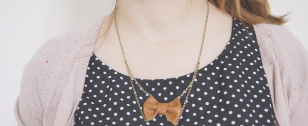 collier claudine noeud april eleven