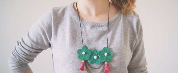 collier plastron fleurs elufée collier plastron fleurs elufée