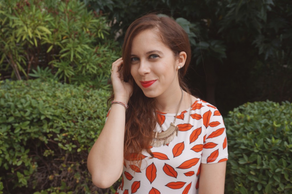 robe bouches rouges 6KS