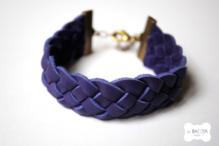 619008-bracelet-tresse-en-cuir-violet-e003b