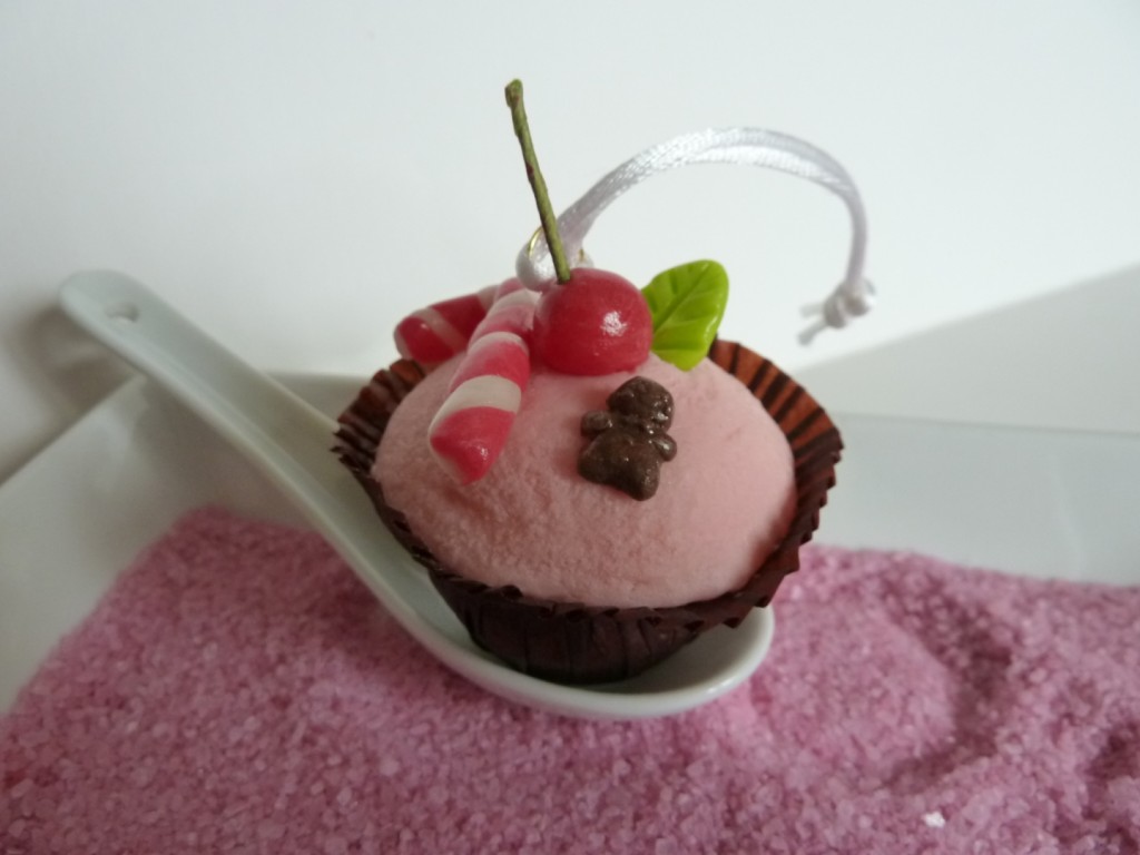 decoration-boule-de-noel-originale-cupcake
