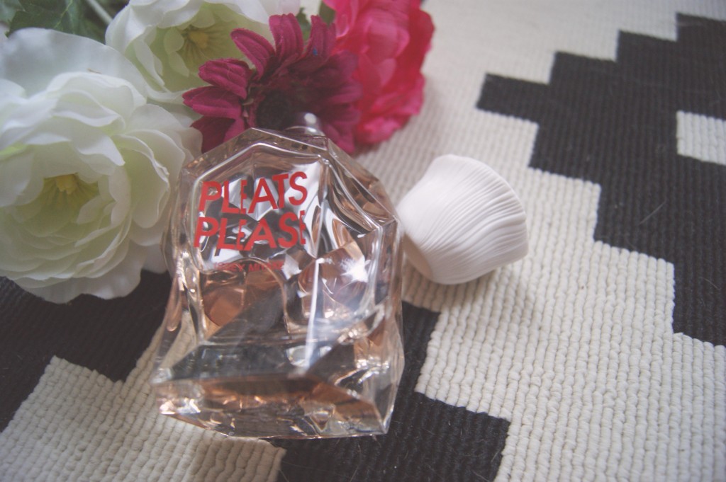 Gagnez le parfum Pleats Please d’Issey Miyake !