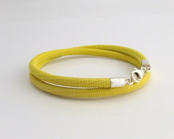 bracelet-bracelet-cuir-veau-cousu-texture-8564283-dsc09025-b43ed-fb6ed_570x0