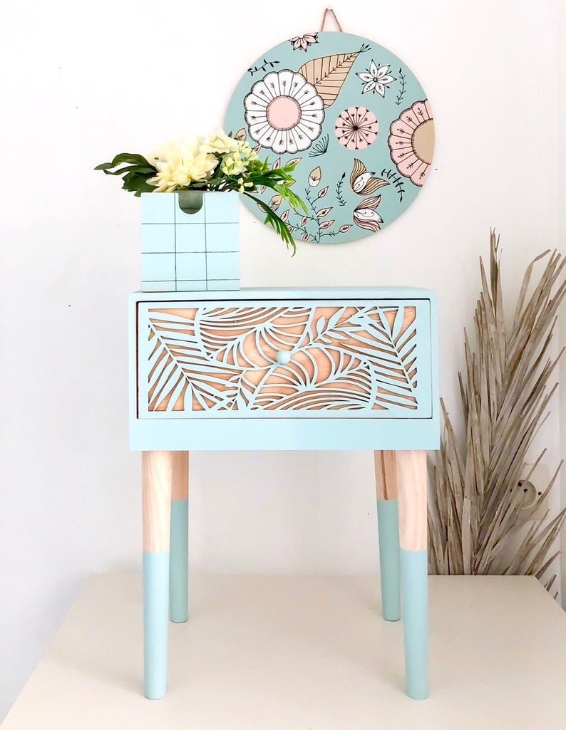 commode-scandinave-sur-pied