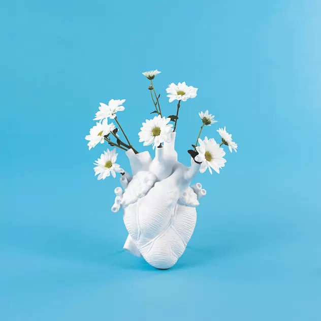 vase-coeur-en-porcelaine-marcantonio