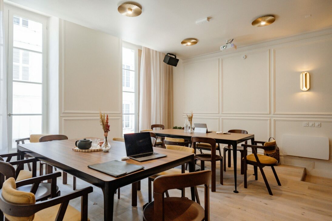 central hostel coworking la rochelle