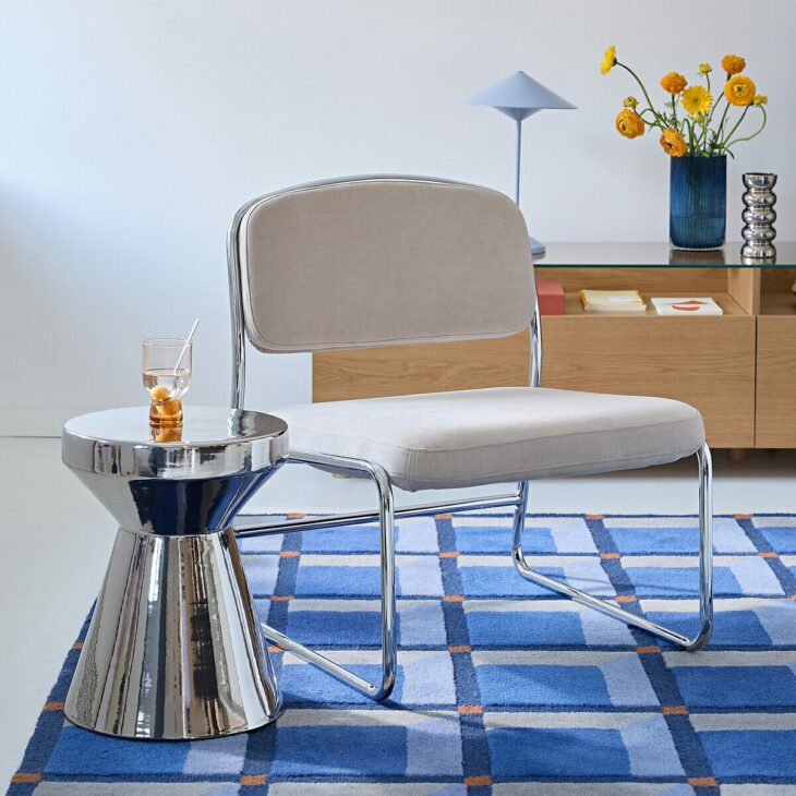 table d'appoint ou bout de canapé en métal argenté